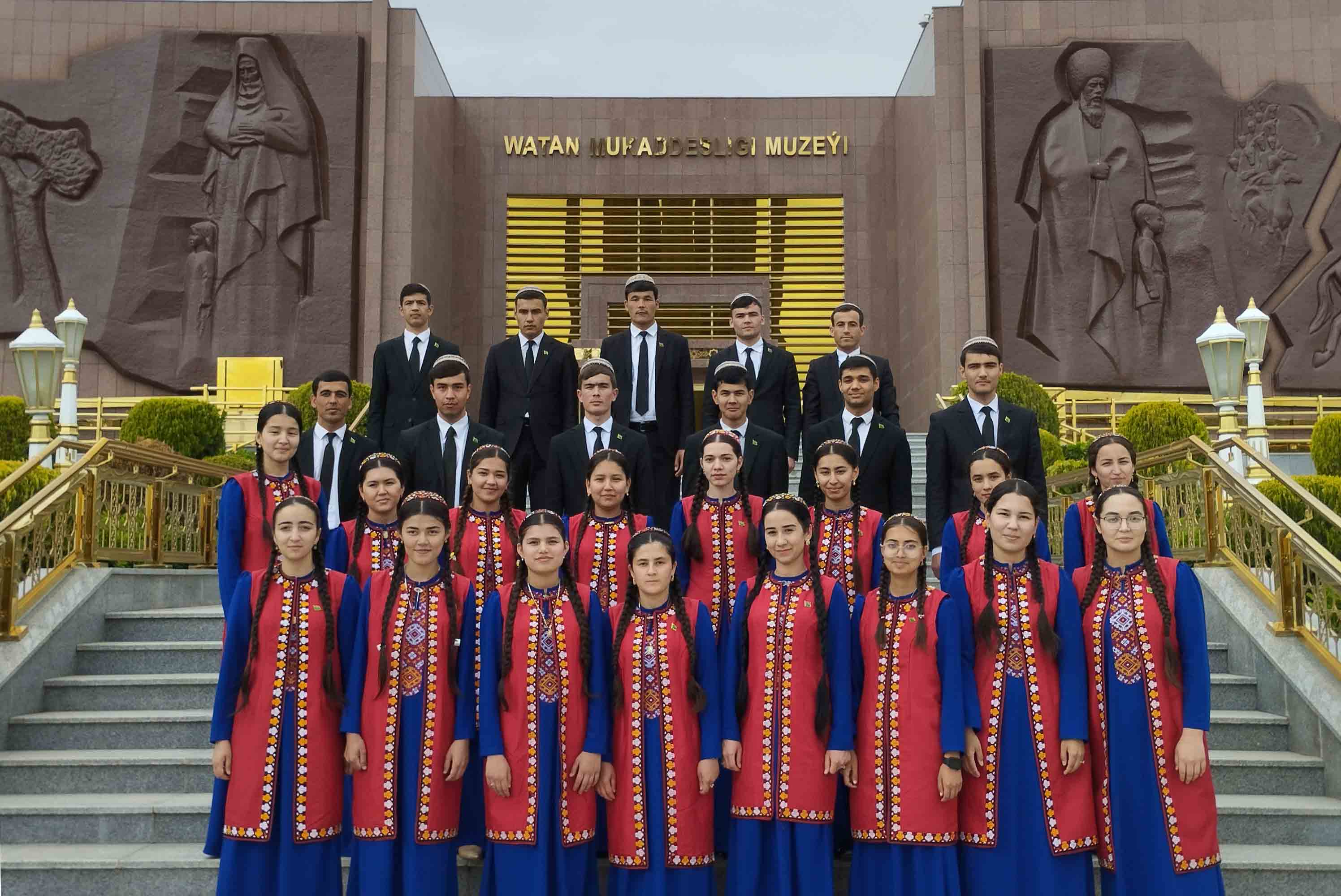 MEDENI MIRASYM GANATDYR GÖWNE